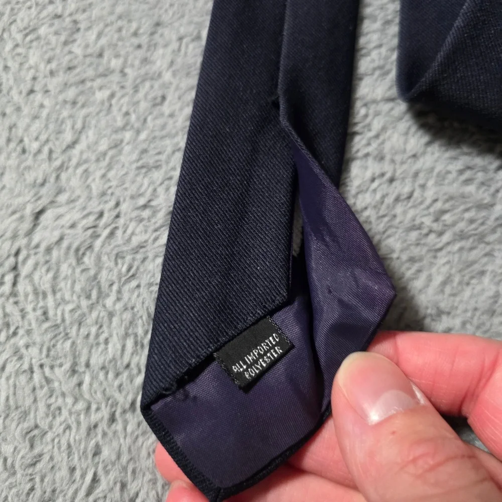 J.W.‎ Toiletries Ltd Mens OS Necktie Navy Blue Solid Twill Polyester Classic Tie